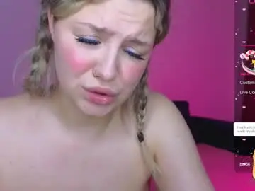 Chaturbate Adult Webcam of b_e_l_l_a__t_r_i_x