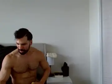 Chaturbate Live Sex Cam of therealkingyoshi