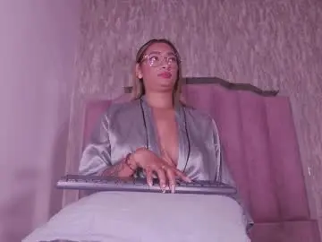 Chaturbate Nude Webcam of valery_97