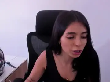 Chaturbate Live Sex of katialips_