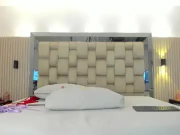 Chaturbate Live Sex Cam of noah_pariss