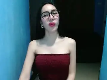 Chaturbate Adult Webcam of sexy_emily92