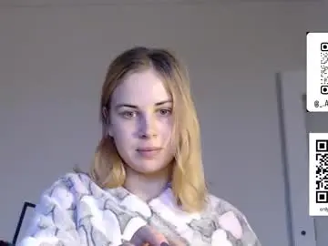 Chaturbate Free Porn Cam of alismoona