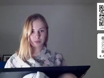 Chaturbate Adult Video Chat of alismoona