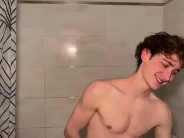 Chaturbate Live Sex Cam of aronyou_win