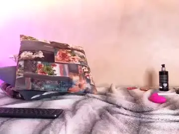 bellarooux from chaturbate