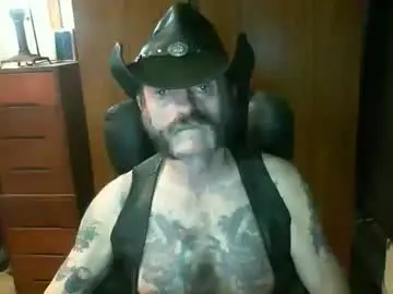 Chaturbate Live Sex Cam of leathergreaser