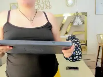 Chaturbate Free Live Porn of mia_parker02