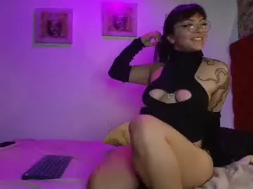 Chaturbate Live Sex Cam of victoria_thompson6