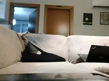 Chaturbate Free Porn Cam of boy_aroundtheworld