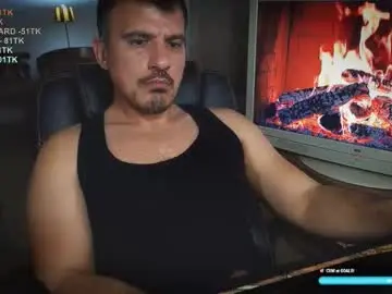 Chaturbate Nude Webcam of officeman7