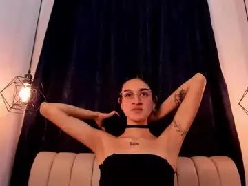 sara_secrets from chaturbate