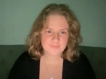 angeloflight273360 from chaturbate