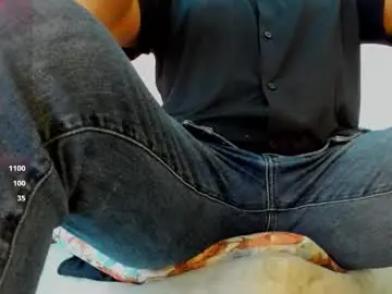 Chaturbate Live Porn of masterdickjuicy