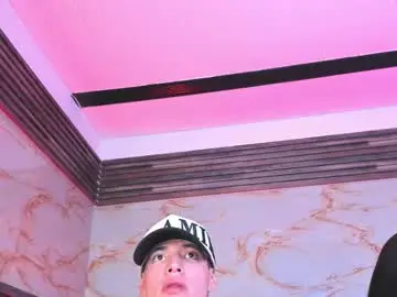 Chaturbate Sex Cam of andrees_s