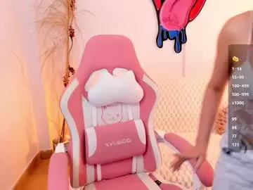 Chaturbate Watch Live Sex Cams of emmamyers_