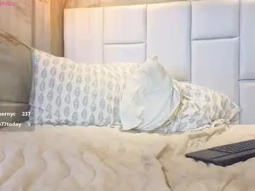 Chaturbate Free Porn Cam of redgirlsweetmj