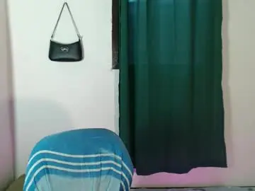 Chaturbate Live Sex Cam of seductive_chailyn