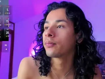 Chaturbate Best live sex cam show of benjamin_fiore