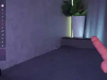 Chaturbate Free Porn Cam of lipdiptalk