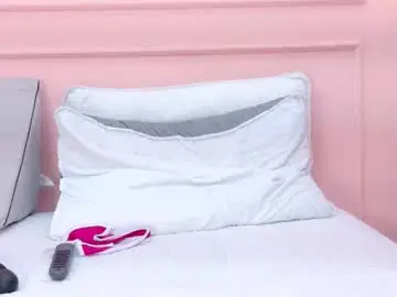 Chaturbate Free Live Porn of maddietease