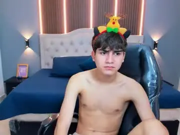 Chaturbate Nude Webcam of tommy18__