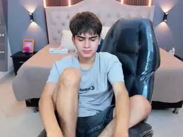 Chaturbate Adult Video Chat of tommy18__
