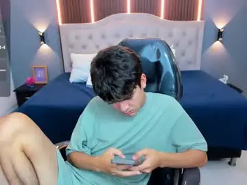 Chaturbate Sex Cam of tommy18__