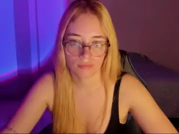 Chaturbate Live Sex Cam of atenas__05