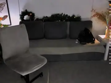 lily_dallass from chaturbate