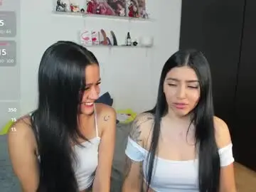 Chaturbate Best live sex cam show of marianaandvalen