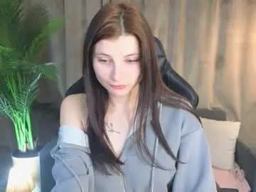 Chaturbate Live Sex Cam of pauline_flo