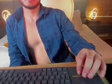 Chaturbate Watch Live Sex Cams of damonsantos