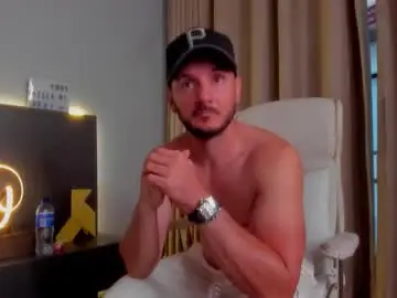 Chaturbate Watch Live Sex Cams of damonsantos