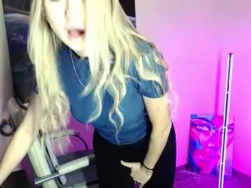 Chaturbate Watch Live Sex Cams of erikagavin