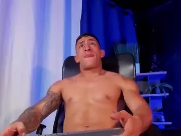 Chaturbate Free Porn Cam of adrian_rae