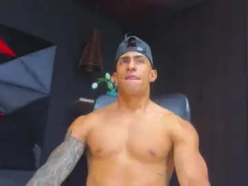 Chaturbate Adult Webcams of adrian_rae