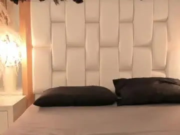 Chaturbate Watch Live Sex Cams of daphne_and_roger