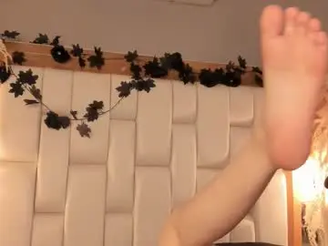 daphne_and_roger from chaturbate