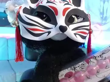 Chaturbate Free Porn Cam of lilcandy19