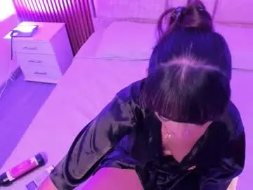 Chaturbate Best live sex cam show of miiaamonroee