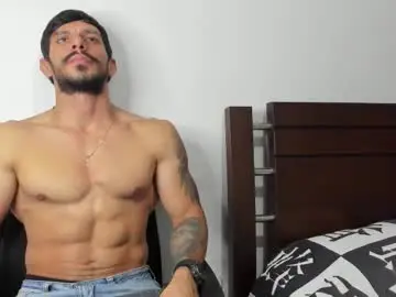 Chaturbate Live Sex Cam of kevin_malone22