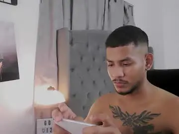 Chaturbate Adult Video Chat of damiann_rees