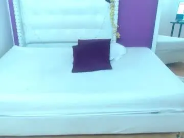 Chaturbate Watch Live Sex Cams of naughty_big_ass18