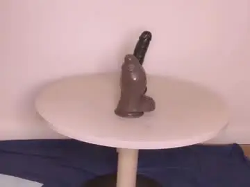 Chaturbate Live Sex Cam of newsibbing