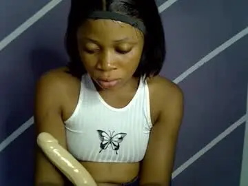 Chaturbate Free Porn Cam of rainbow_baby26