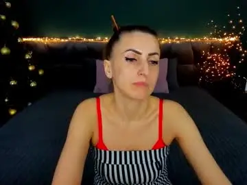 rebecca_diamonds from chaturbate