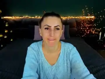 rebecca_diamonds from chaturbate