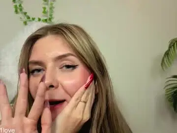 Chaturbate Live Sex of skymuse_