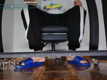 Chaturbate Free Porn Cam of alphacashmaster8